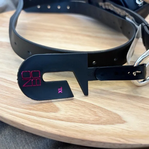 No Boundaries Black Quilted Belt Bag with Adjustable Belt, NWT - Picture 5 of 6